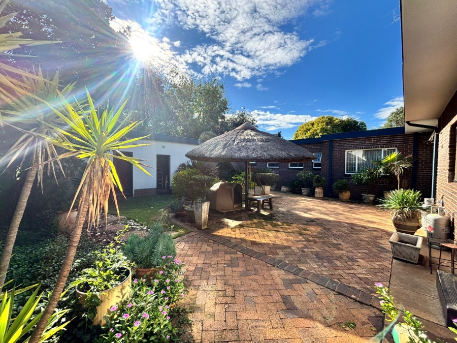 4 Bedroom Property for Sale in Baillie Park North West